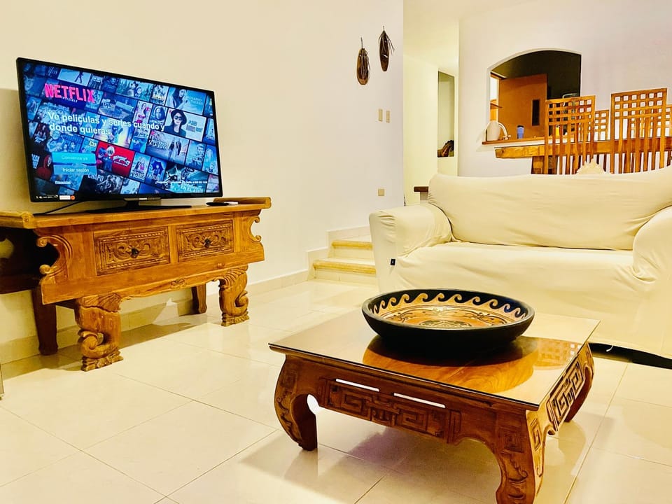 Communal lounge/ TV room, TV and multimedia, Evening entertainment