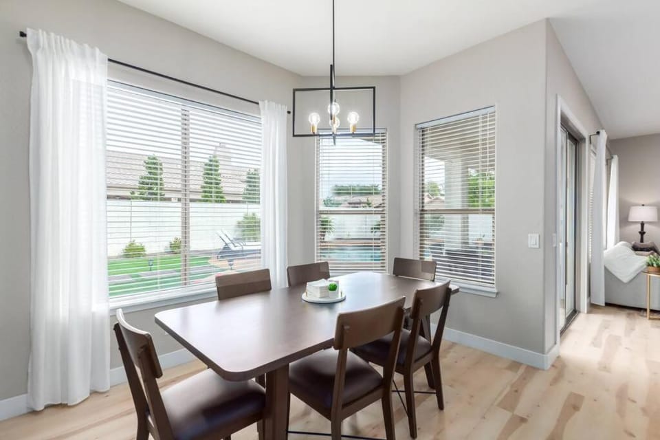 Edgemont Escape House in Avondale