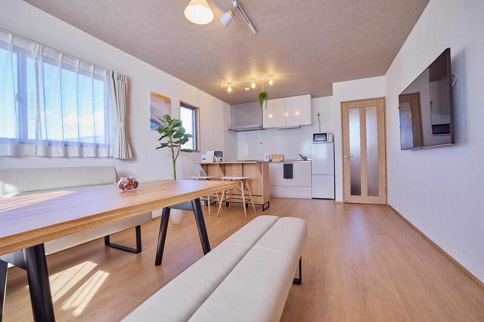 Kitchen or kitchenette, Living room, Seating area