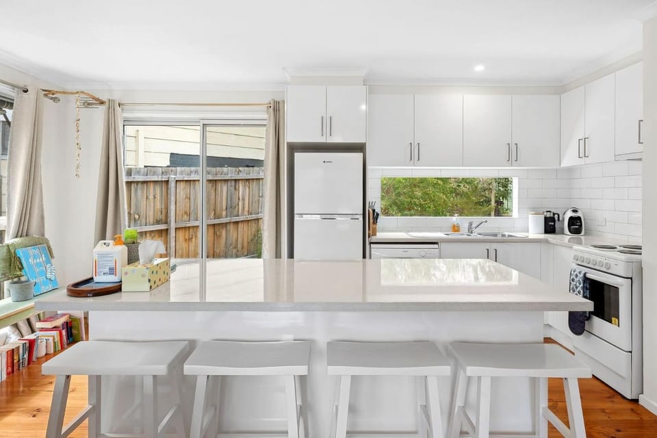 2 Russell House in Anglesea