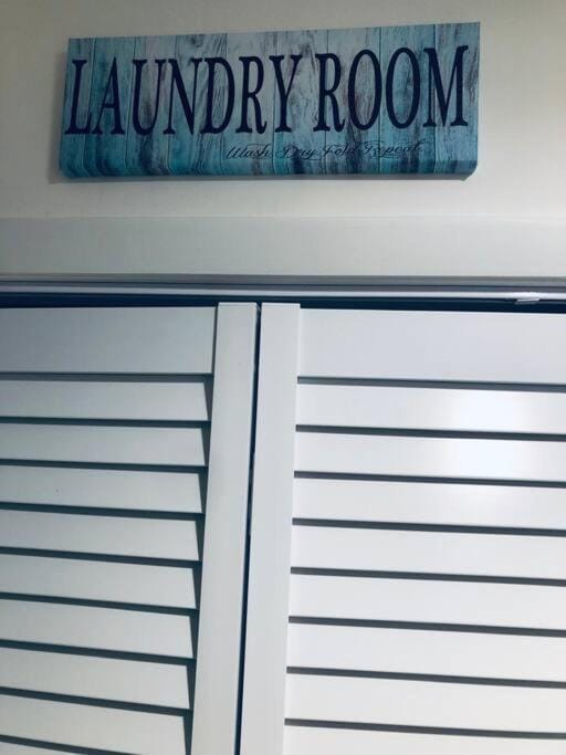 laundry, washing machine, dryer