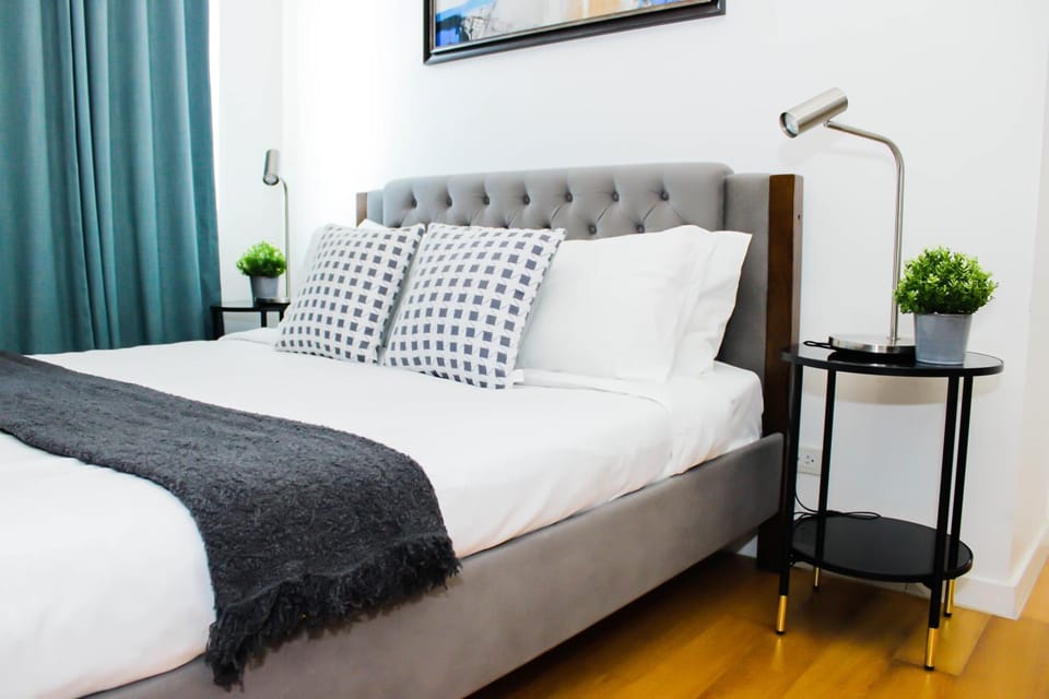 Stars & Sunsets Sky Views 1br Iguazu Tower Apartment in Mandaluyong