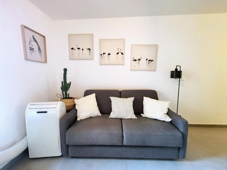WeHost - Studio Flamingo Apartment in Nice