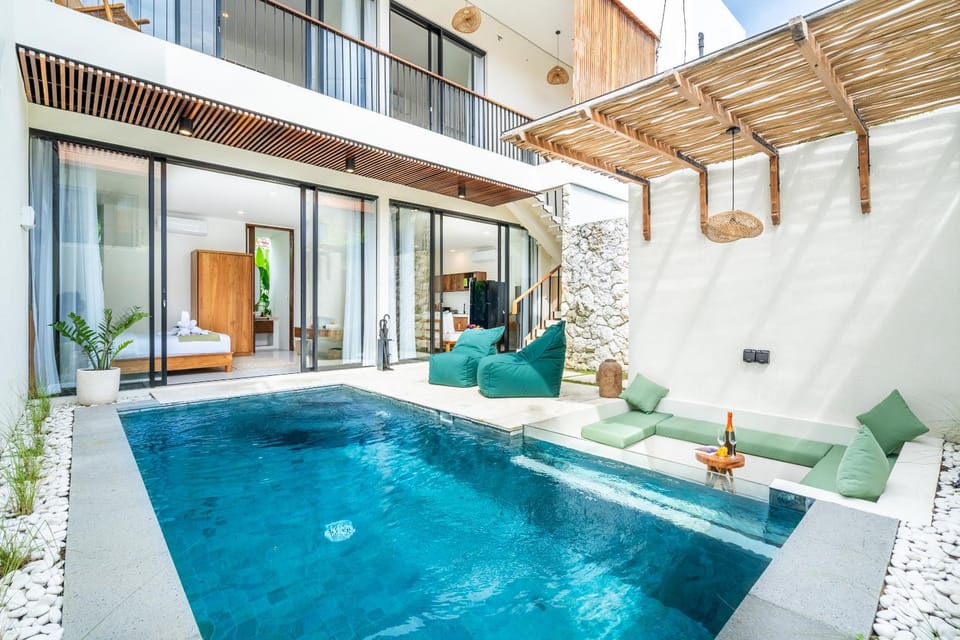 Property building, Patio, Day, Seating area, Pool view, sunbed