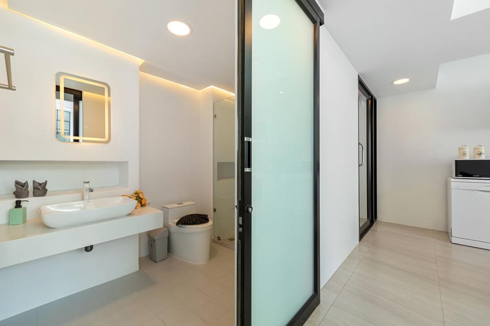 Pool Access Spacious Townhouse and Kids Slide House in Ko Samui