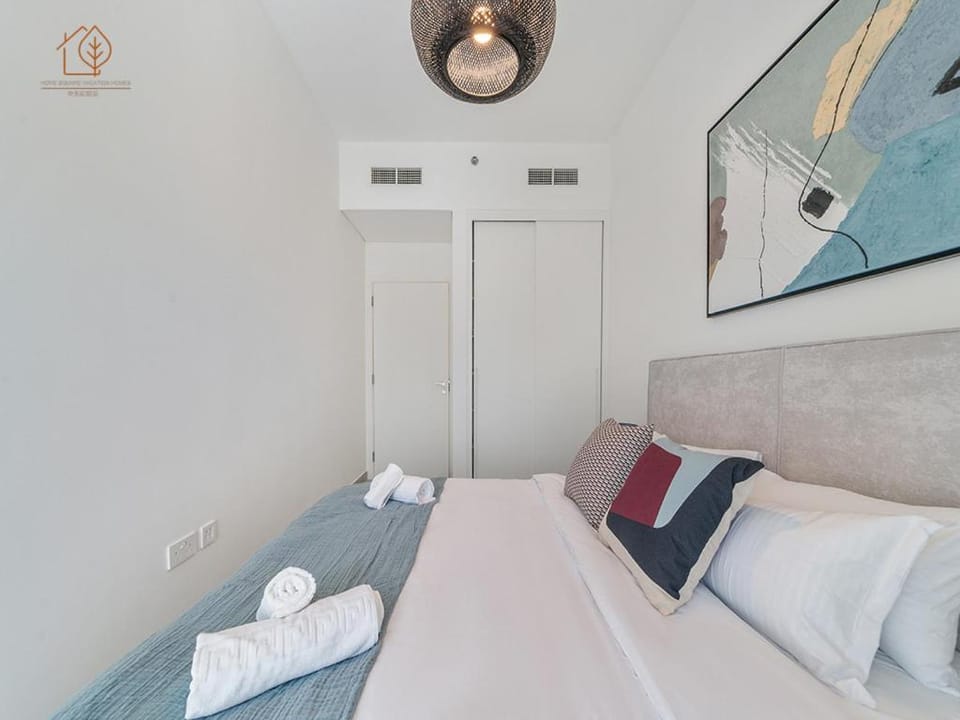 Stylish Apartment with Golf Views in Dubai Hills 199GV-2 Apartment in Dubai