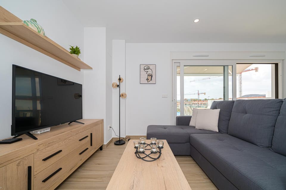 Communal lounge/ TV room, Living room