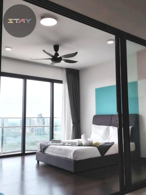 Almas Cozy Couple Seaview Netflix By STAY Apartment in Johor