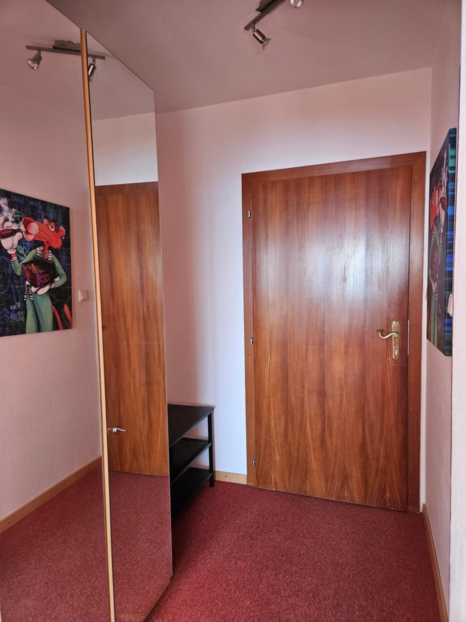 Photo of the whole room, Lake view, wardrobe