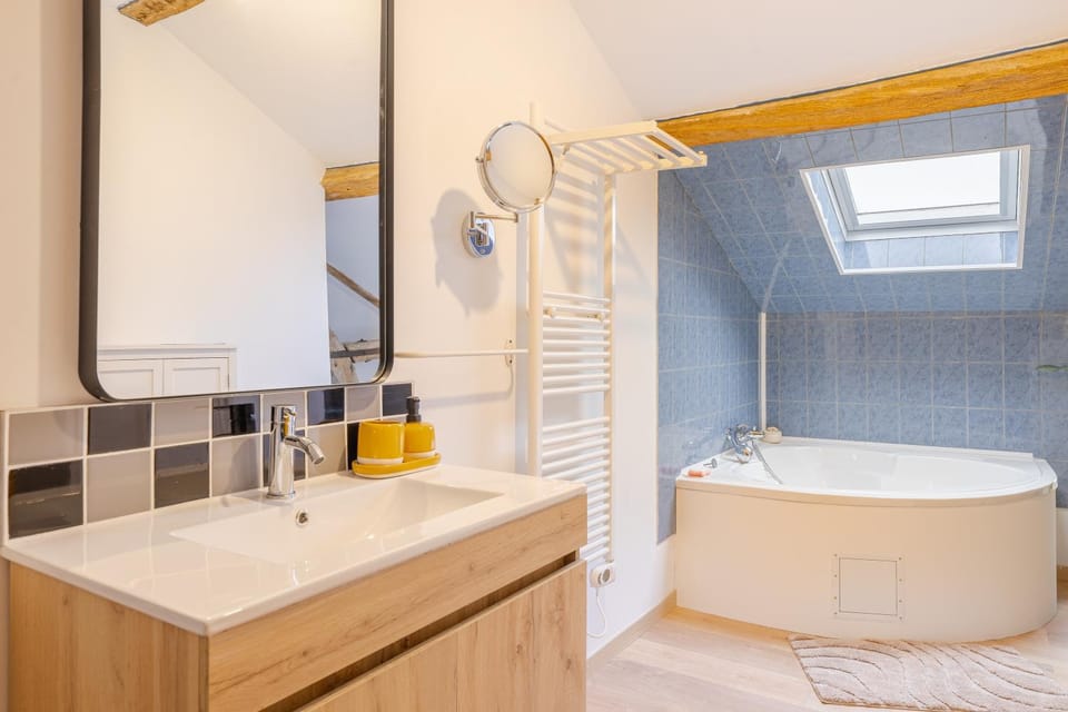 Bathroom, Bath