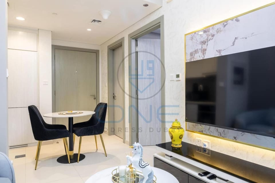 Designer Apartment in Zada Tower, Downtown Apartment in Dubai
