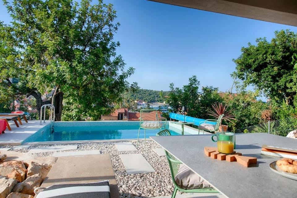 Pool Villa Rogac Villa in Vis