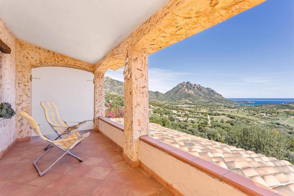 Patio, Nearby landmark, Natural landscape, View (from property/room), Balcony/Terrace, Mountain view, Sea view