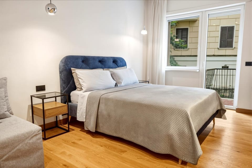 Bed, Balcony/Terrace, Photo of the whole room, Bedroom