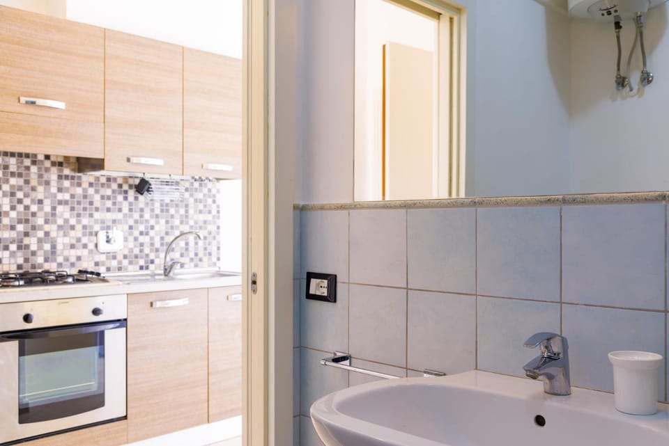 Bathroom, Kitchen or kitchenette