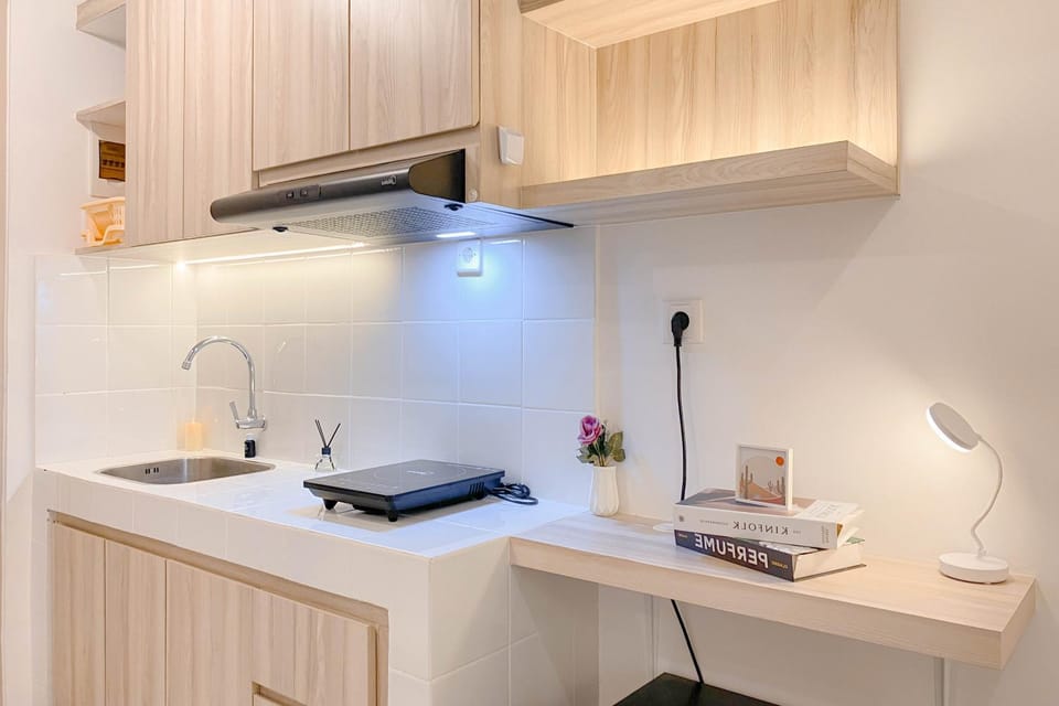 Kitchen or kitchenette, kitchen