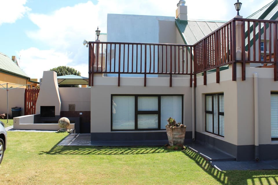 Property building, Garden, Garden