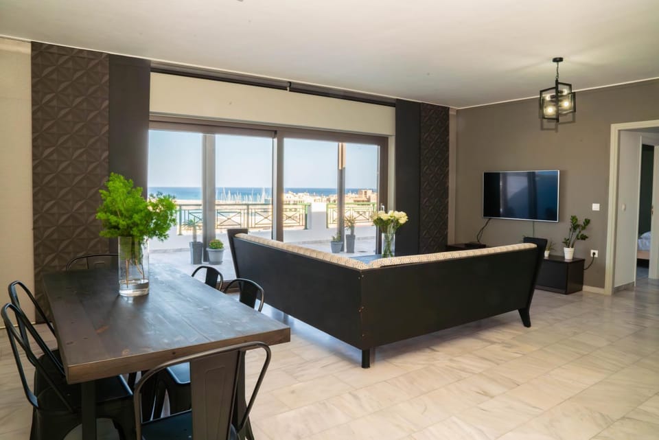 TV and multimedia, Living room, Dining area