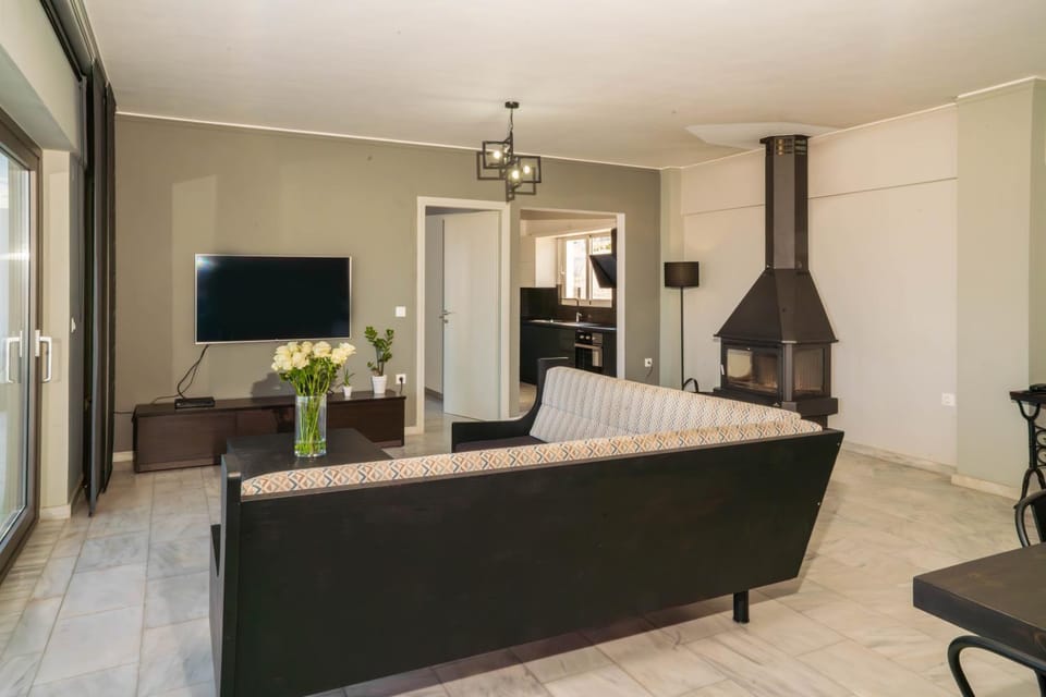 TV and multimedia, Living room, Dining area