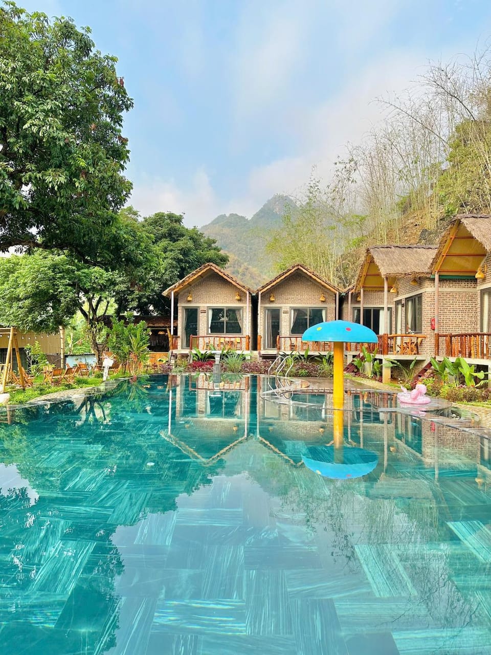 Swimming pool
