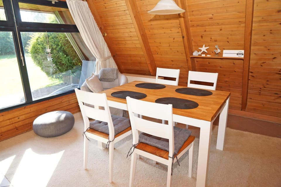 Zeltdachhaus in Strandnähe mit grossem Grundstück House in Damp