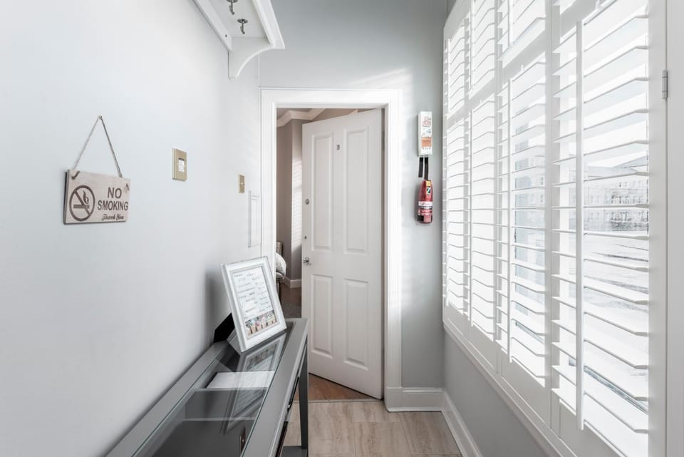 Ice Cream Suite Apartment in Edinburgh