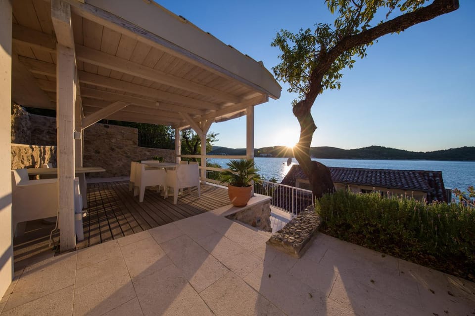 Villa Aquamarine Villa in Vis