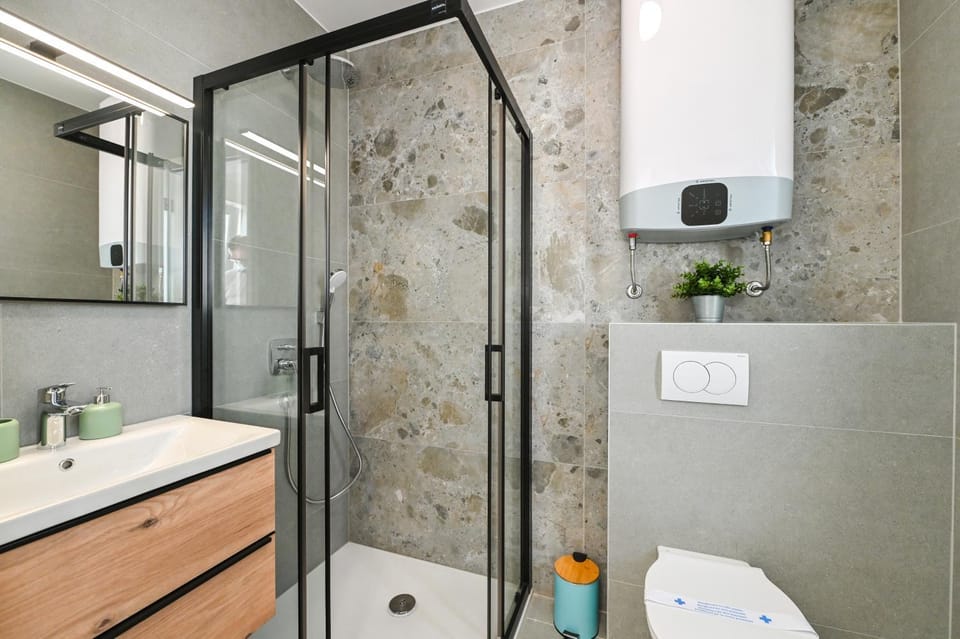 Mila luxury apartment with private pool Apartment in Novalja