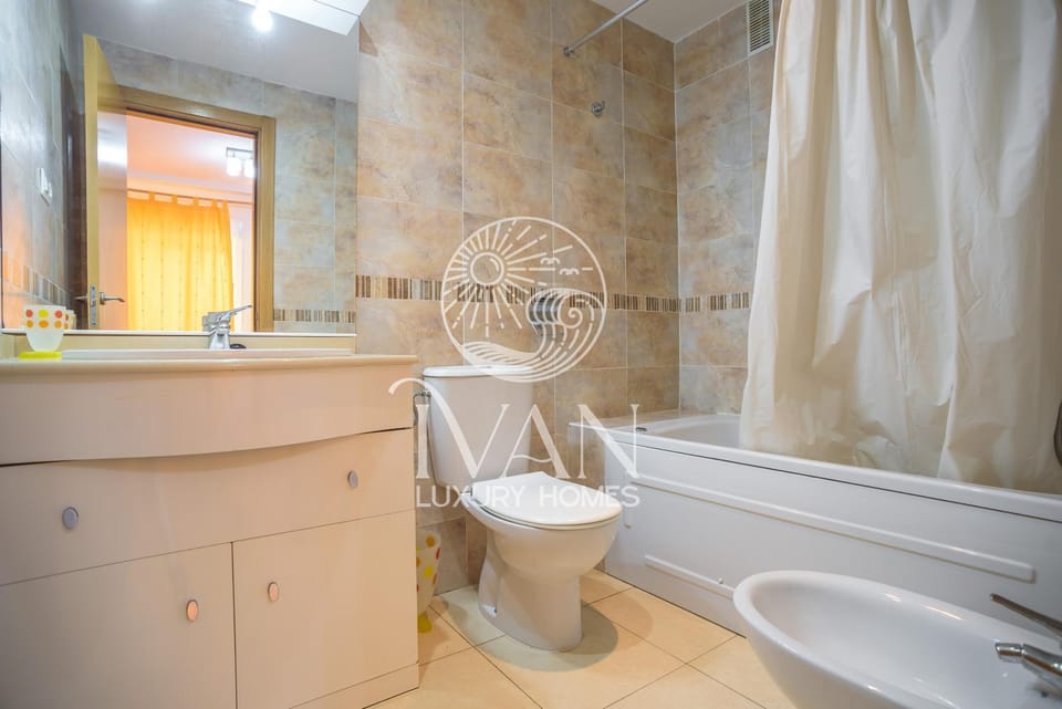Bathroom, Bath