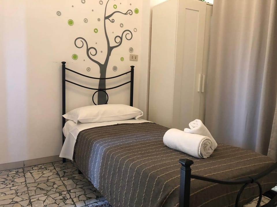Night & Day Bed and Breakfast in Pisa