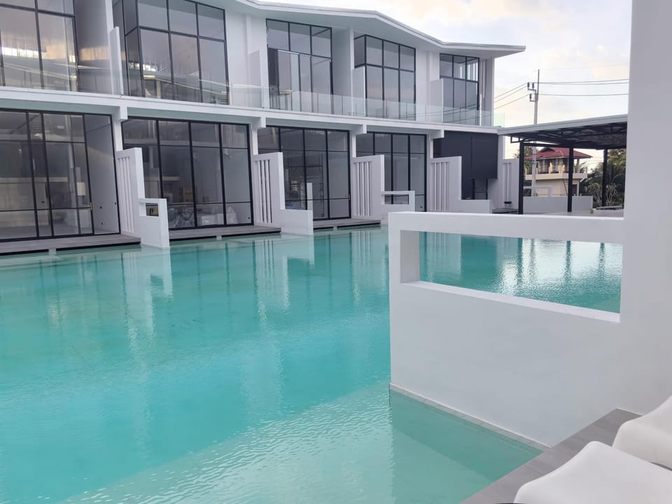 Unique Pool Slide Access Townhouse House in Ko Samui