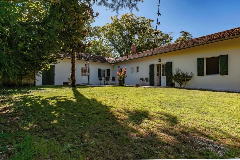 Property building, Spring, Garden view