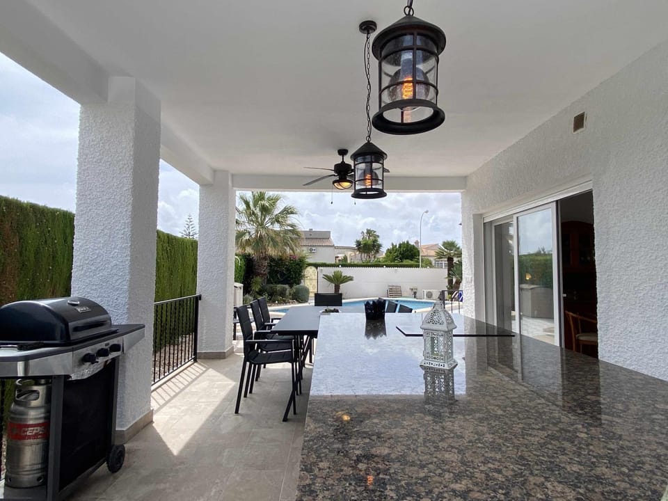 Magnifica VILLA con piscina privada Apartment in Vega Baja del Segura