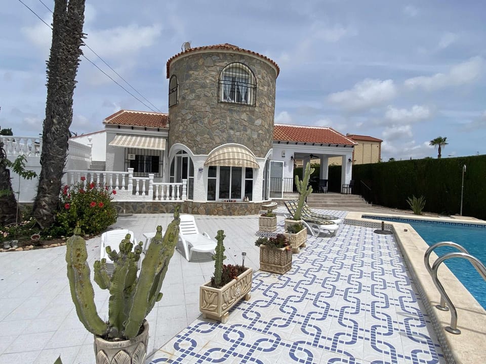 Magnifica VILLA con piscina privada Apartment in Vega Baja del Segura