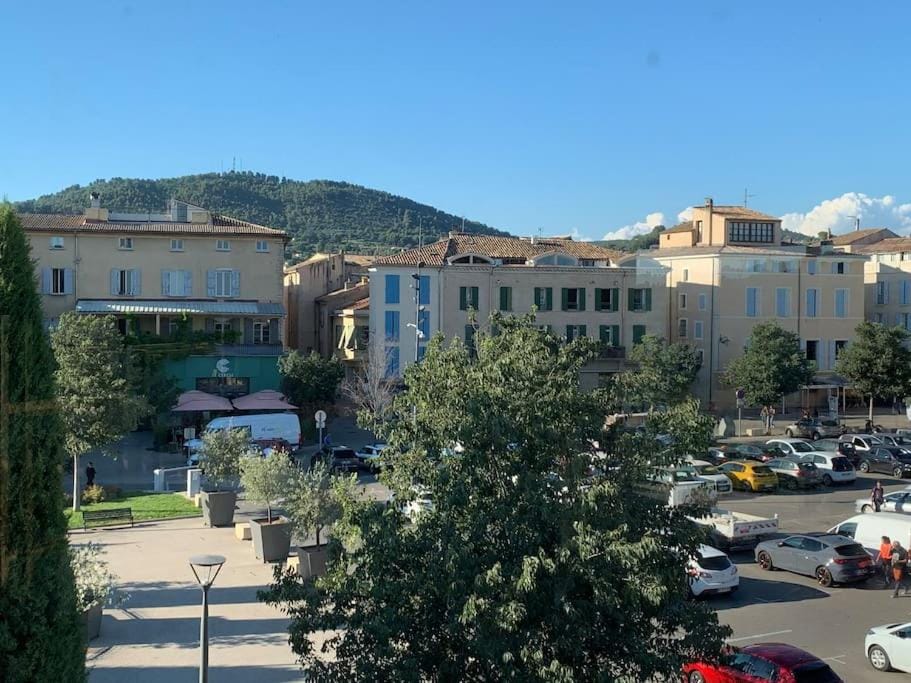 Neighbourhood, City view, Parking