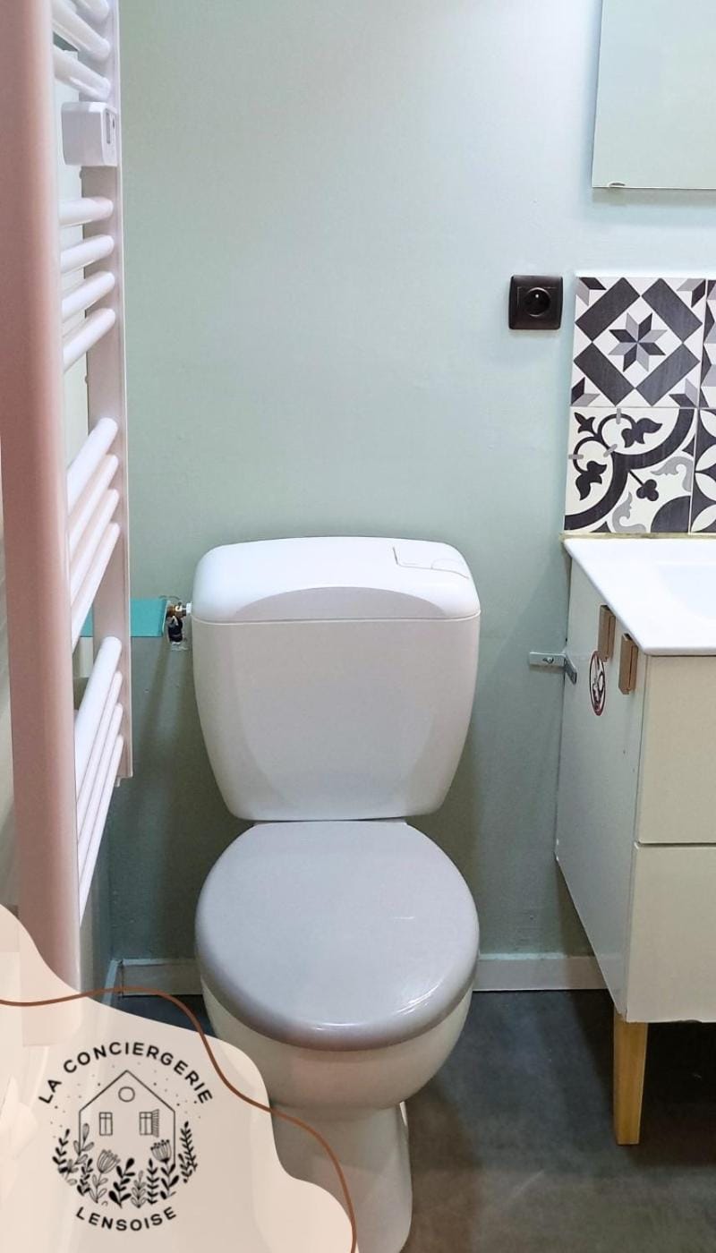 Toilet, Bathroom