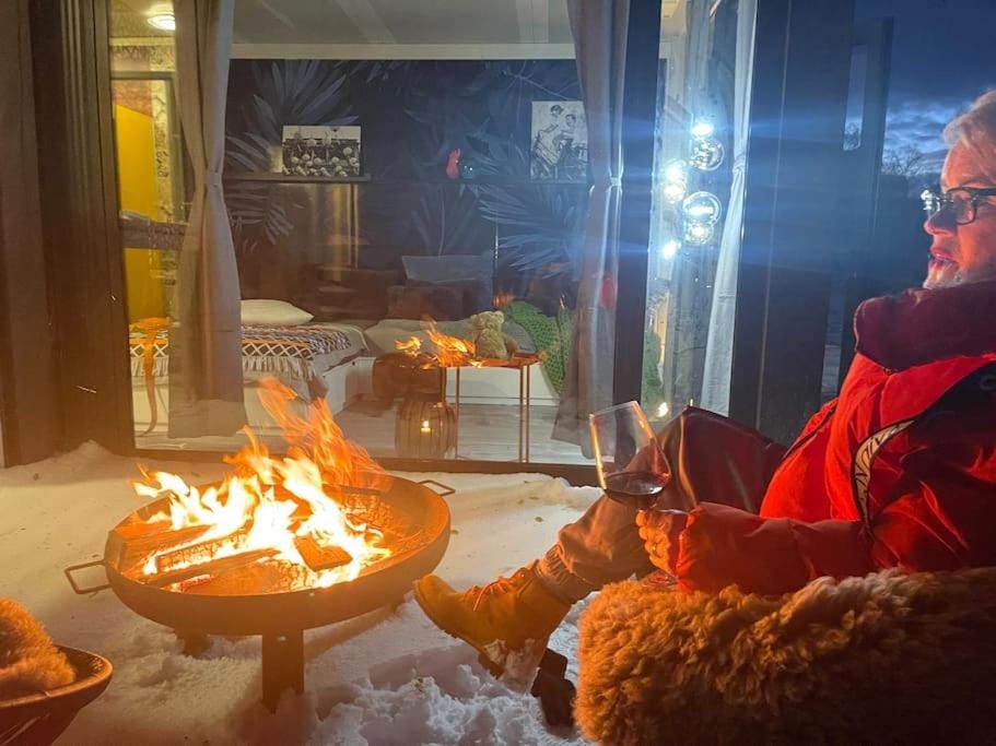Night, People, BBQ facilities