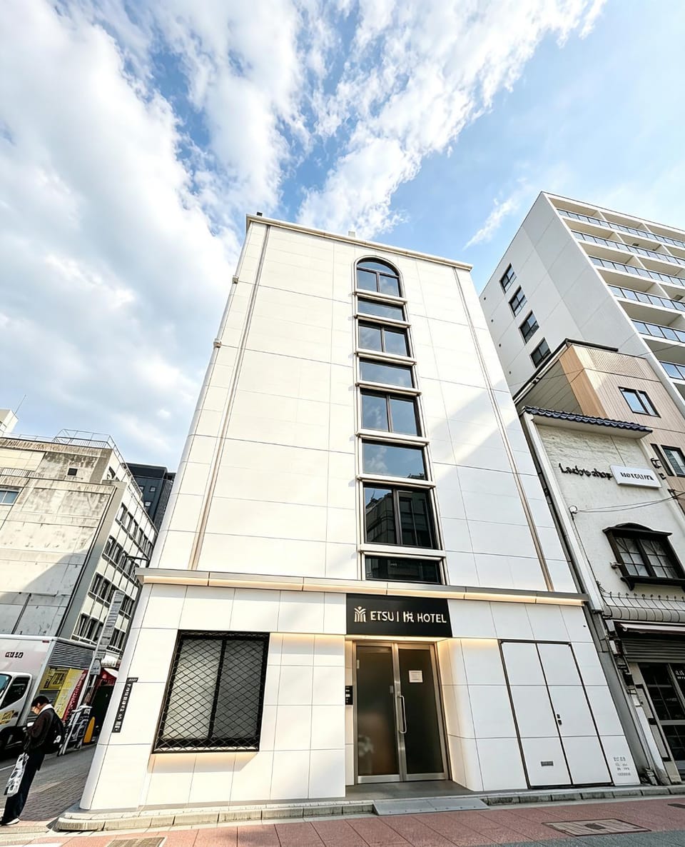 Property building, Day, Location