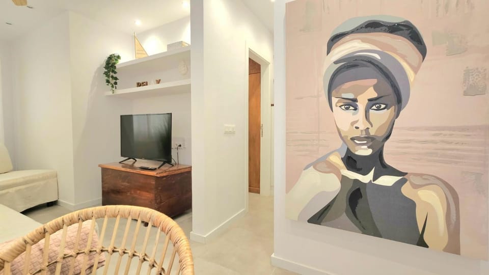 TV and multimedia, Decorative detail