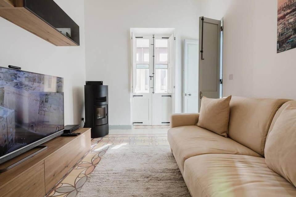 Townhouse Sliema 2BED by Homely! House in Sliema