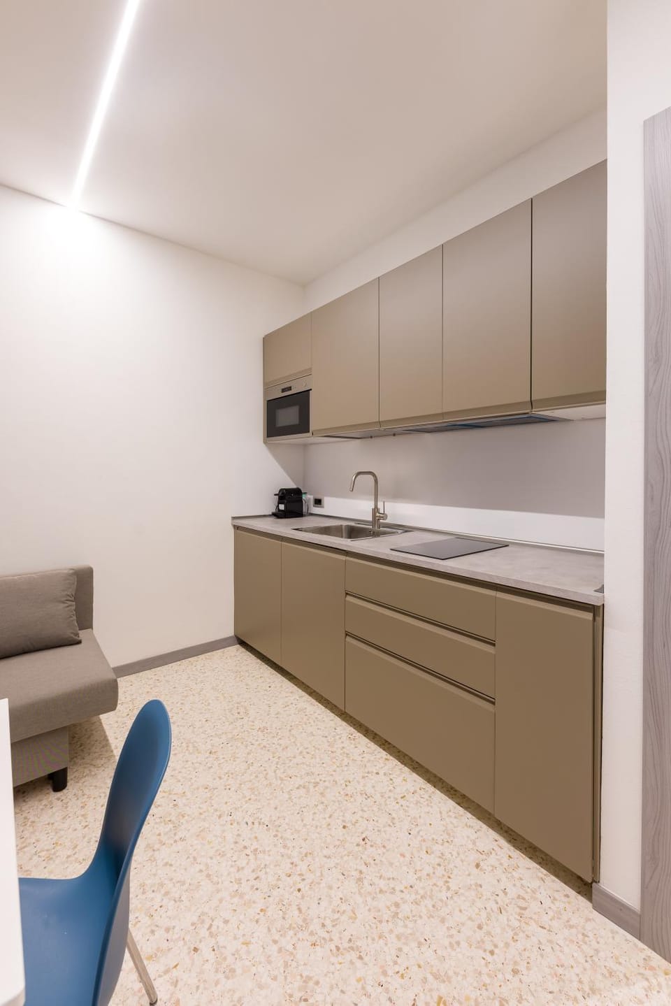 Kitchen or kitchenette, Living room
