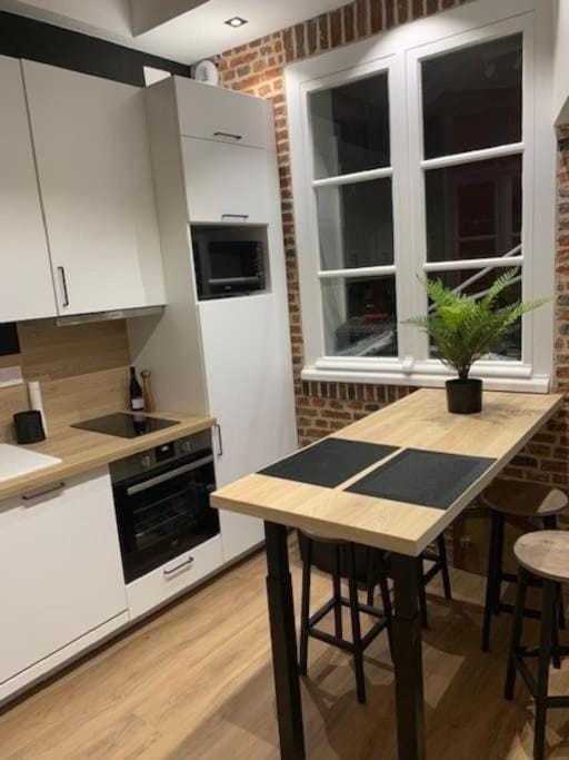 Joli appartement avec cachet dans le Vieux Lille Apartment in Lille