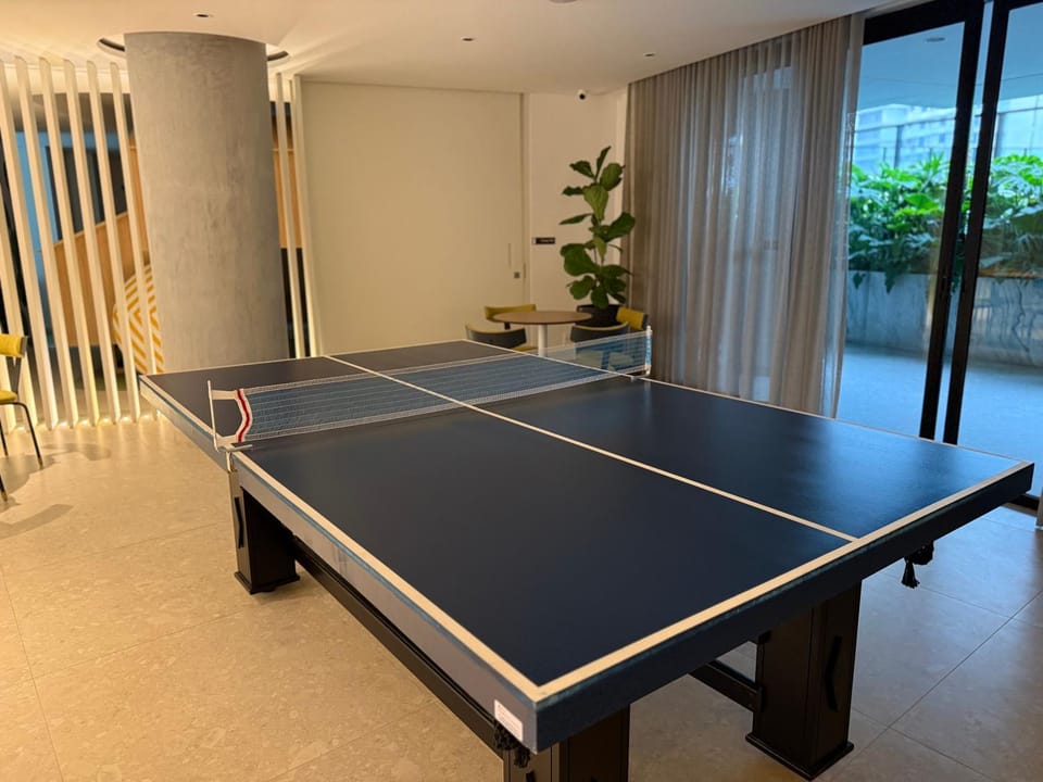 Game Room, Game Room, Table tennis