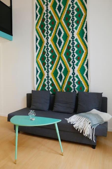 Monnaie,Vieux-Lille, Unique, Neo-Vintage Apartment in Lille