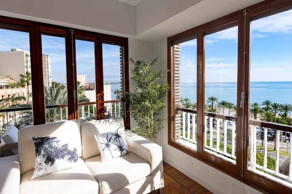 Despierta Frente al Mar Apartamento en Postiguet Apartment in Alicante