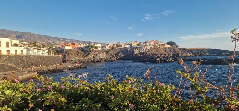Nearby landmark, Natural landscape
