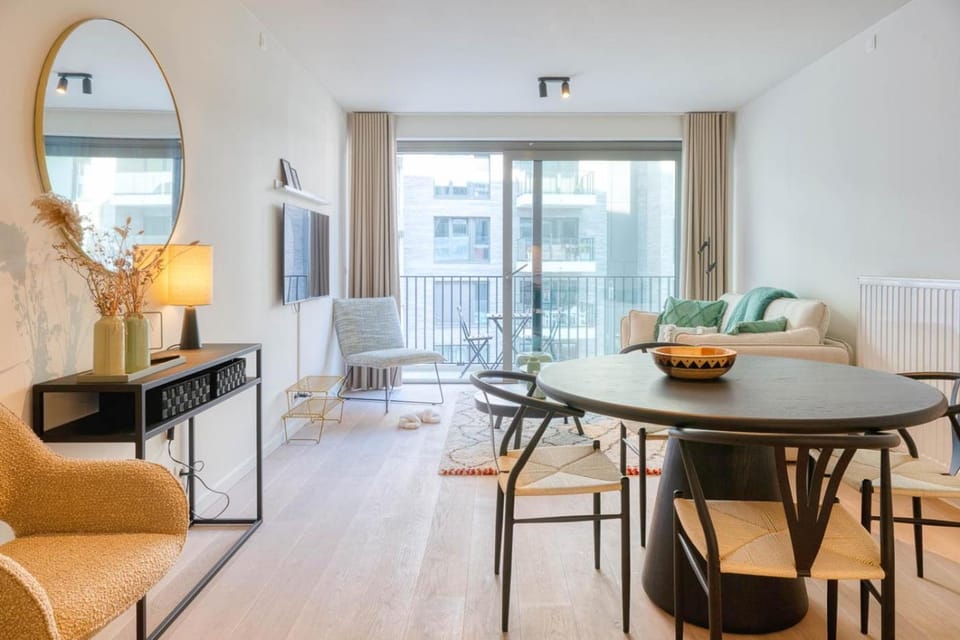 Cozy 5-Person Apartment Near the Beach in Oostende Apartment in Ostend