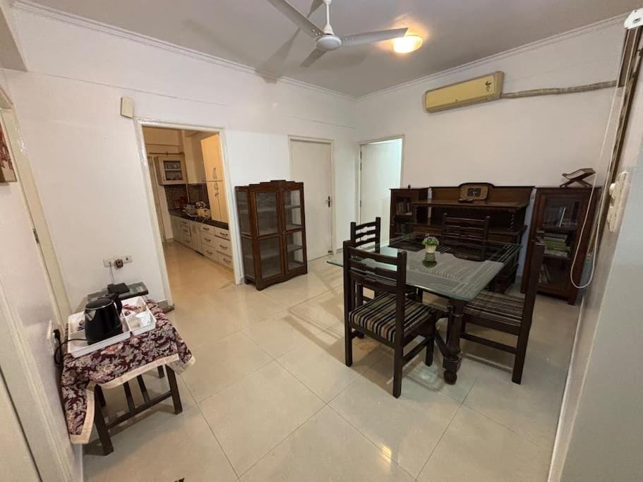 Living room, Seating area, Dining area, air conditioner
