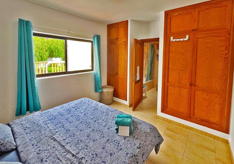 Bed, Bathroom, Bedroom, Garden view, Garden view, Bath, wardrobe