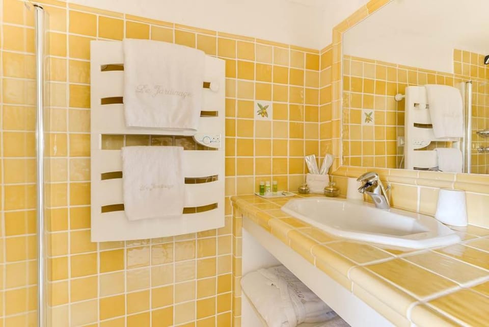 Chambre d'hôtes le Jardinage Bed and Breakfast in Gordes